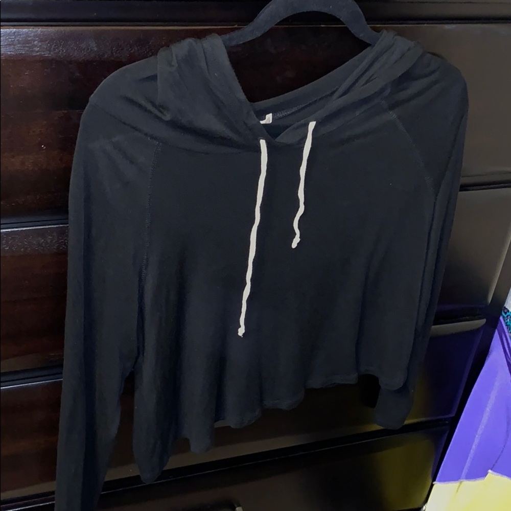 black long sleeve hoodie